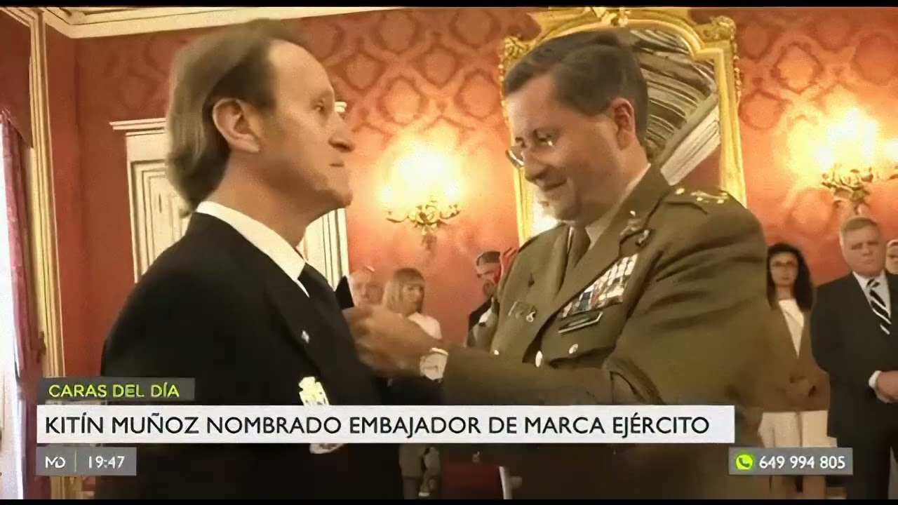 Kitín Muñoz es nombrado embajador de la Marca Ejército