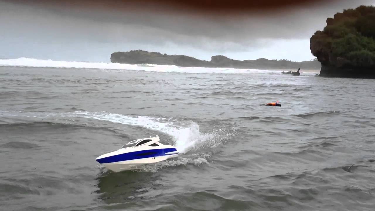 rc boat princess gasoline 26cc on big wave