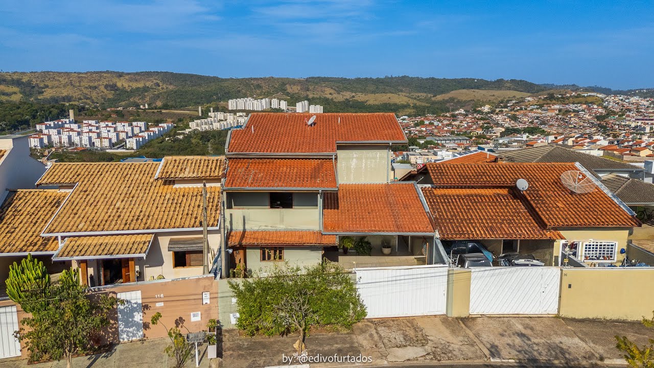 CASA À VENDA NO BAIRRO JARDIM NOVA ESPIRITO SANTO EM VALINHOS, SÃO PAULO. #690851083-28