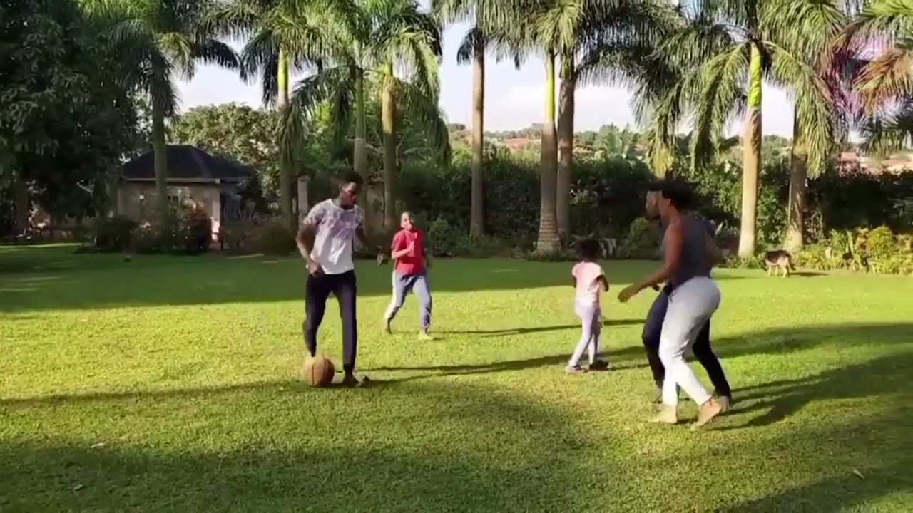 Kyagulanyi (Good Dad) Having Fun with Family......