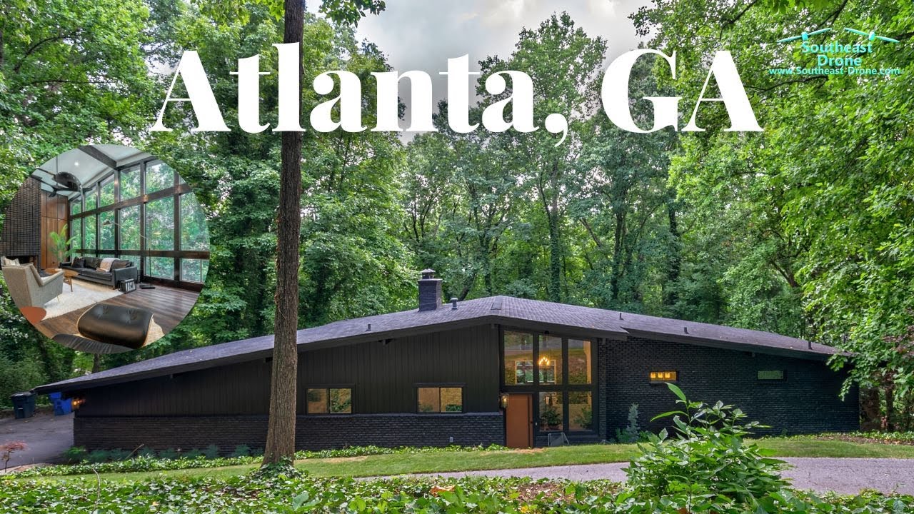 Take a Look Inside This BEAUTIFUL Mid-Century Ranch In Atlanta, Georgia!