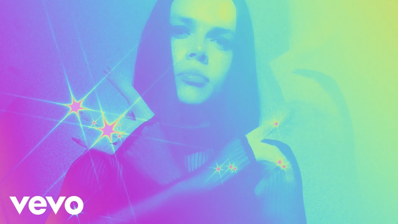 Valentina Moretti - Fantasmas