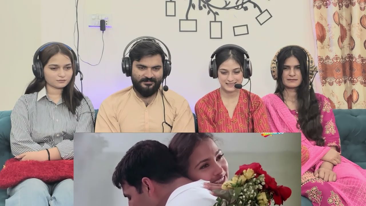 Andaaz Movie Reaction P/15 | Akshay Kumar, Priyanka Chopra, Lara Dutta Johnny Lever |