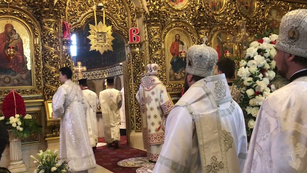 «Світе тихий…» Велика Пасхальна Вечірня.  Митрополит Епіфаній