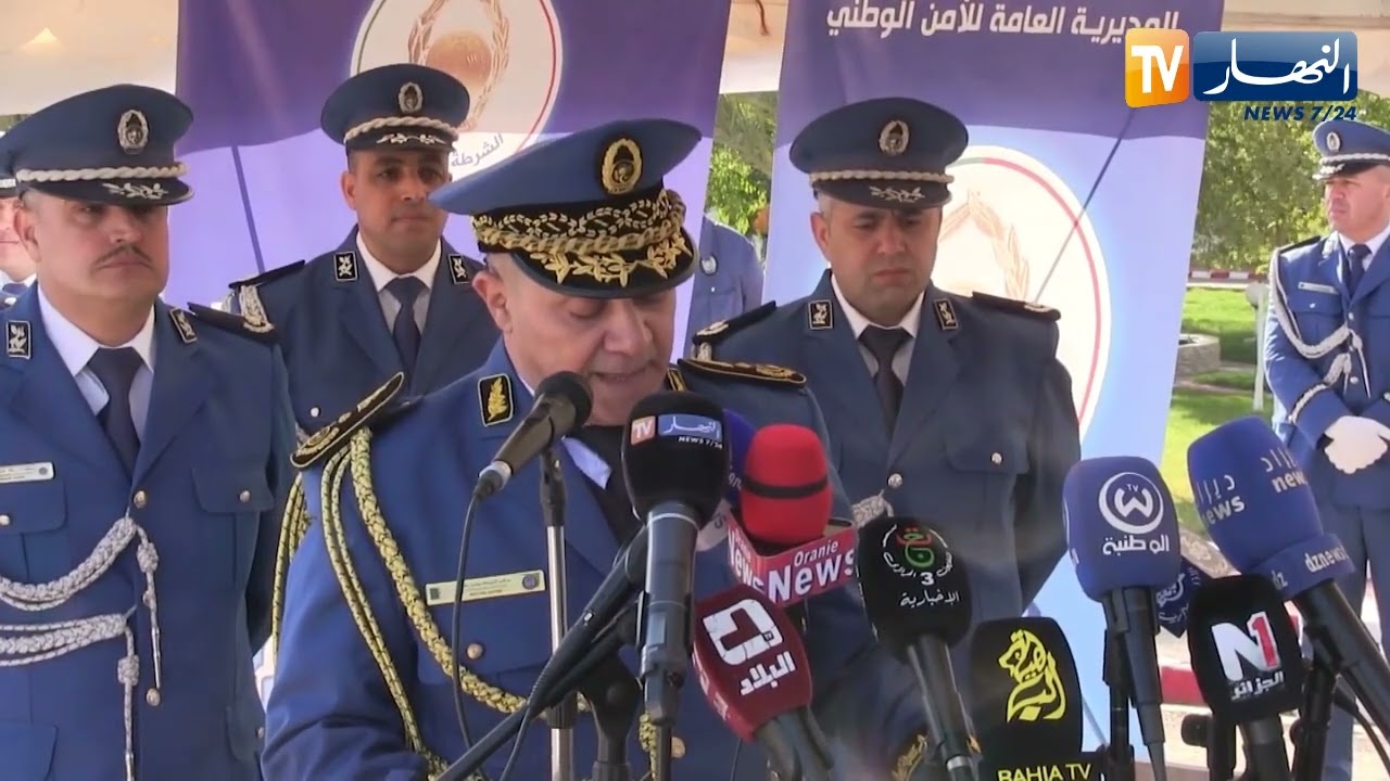 سيدي بلعباس : حفل تخرج 676 عون شرطة من مدرسة الشرطة طيبي محمد