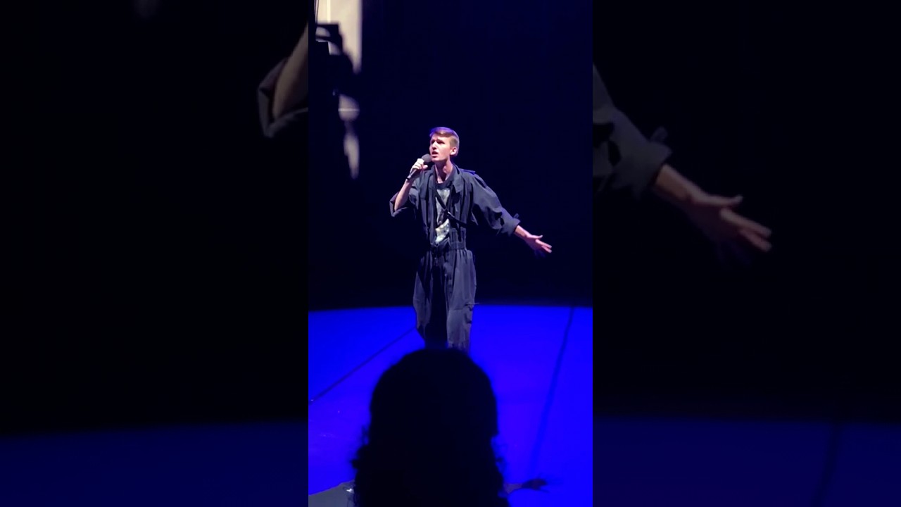 Wie wird man seinen Schatten los - Schwerin gesch&uuml;ttelt (Live Version Marc Waack)