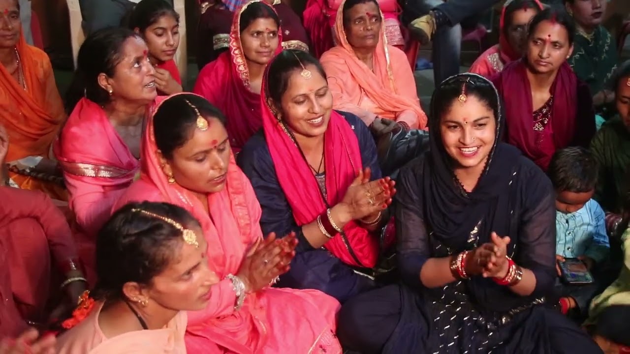 आओ श्यामा बृंदावन में ll पहाड़ी गिद्दा ll हिमाचली भजन ll 2024 ll लाईक एण्ड शेयर 🙏