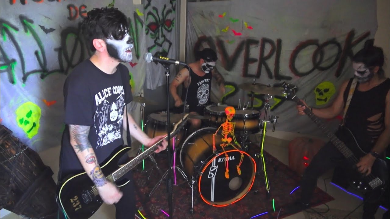 Overlook 237 - Noche De Halloween
