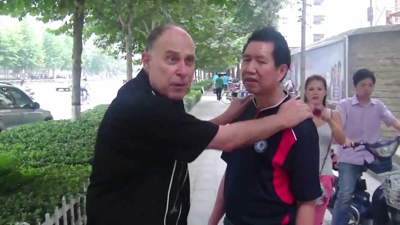 FASTEST HYPNOSIS ON THE STREETS WITH TOM SILVER SHOCKING A PERSON INTO TRANCE