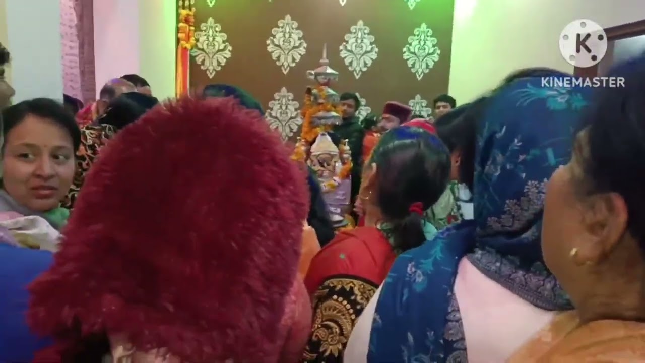 माता रानी के दर्शन के साथ साथ हम सब ने  किया सामूहिक भोजन 🪔🛕🙏🏻🙏🏻🕉️