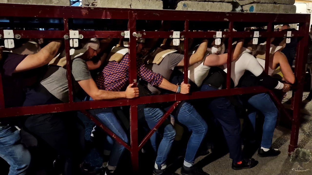 ENSAYOS: Paso de misterio del Cristo de la Sed