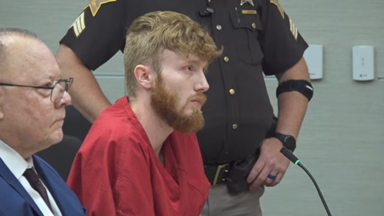 Suspect in deadly shooting outside south Indianapolis bar makes court appearance