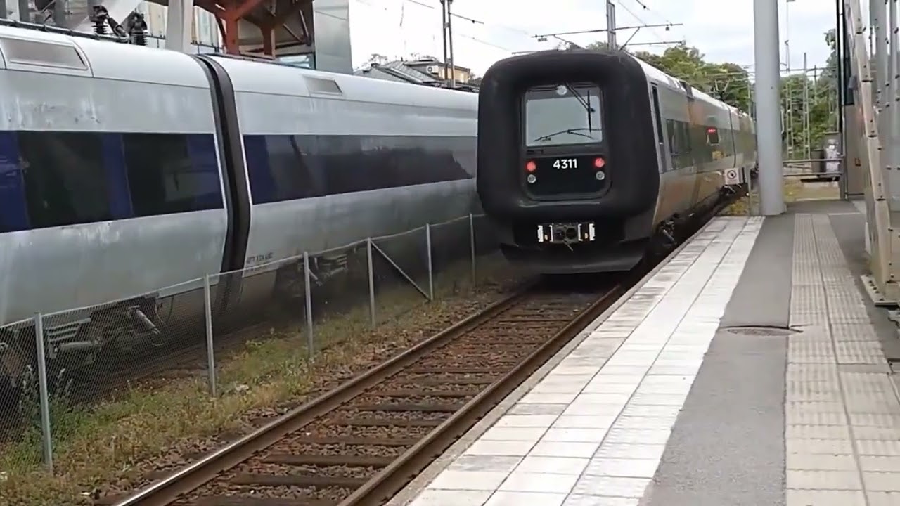 Tåg vid Växjö station