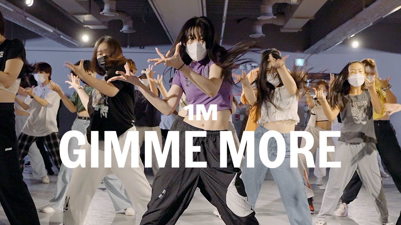 Britney Spears - Gimme More / Learner's Class