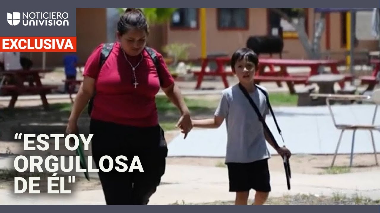 Niño que conmovió al mundo al consolar a su madre durante detención de ICE recupera su libertad