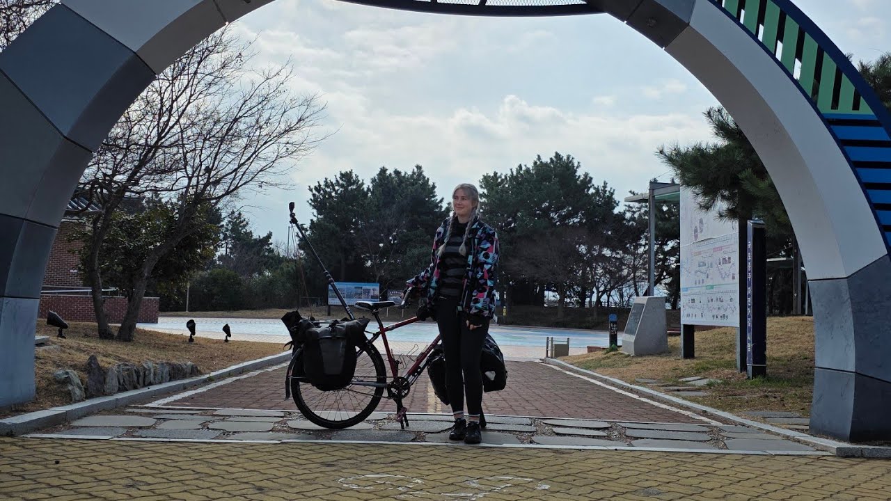 Cycle tour in South Korea 🇰🇷 Day 2 | Girl Solo Cycle Touring