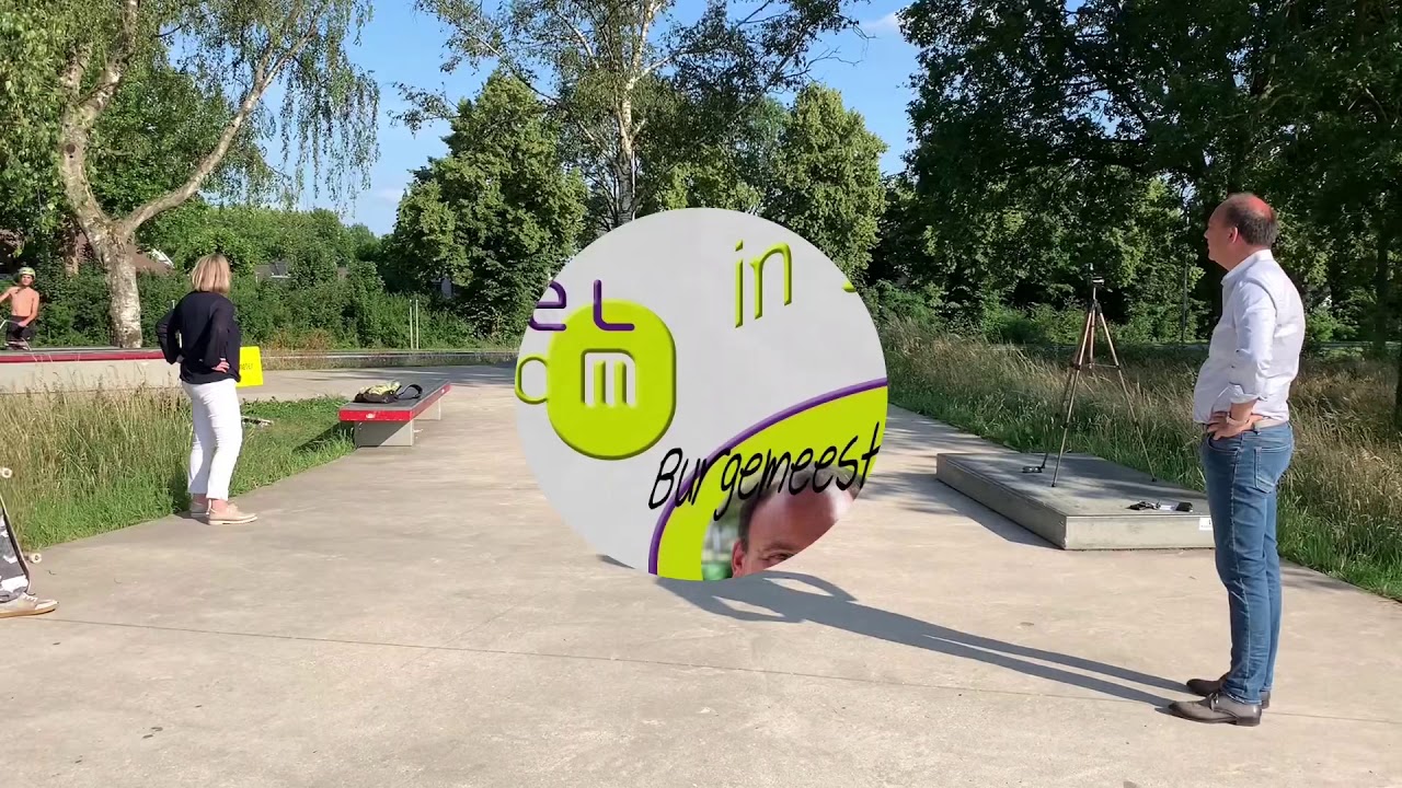 De jongerencoaches in gesprek met.. burgemeester Peter de Baat en wethouder Ruth Mijnen