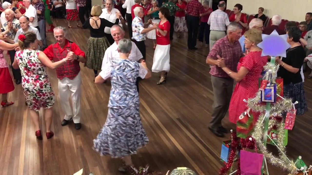 Glenore Grove Hall Christmas Dance 2016 - Princess Waltz