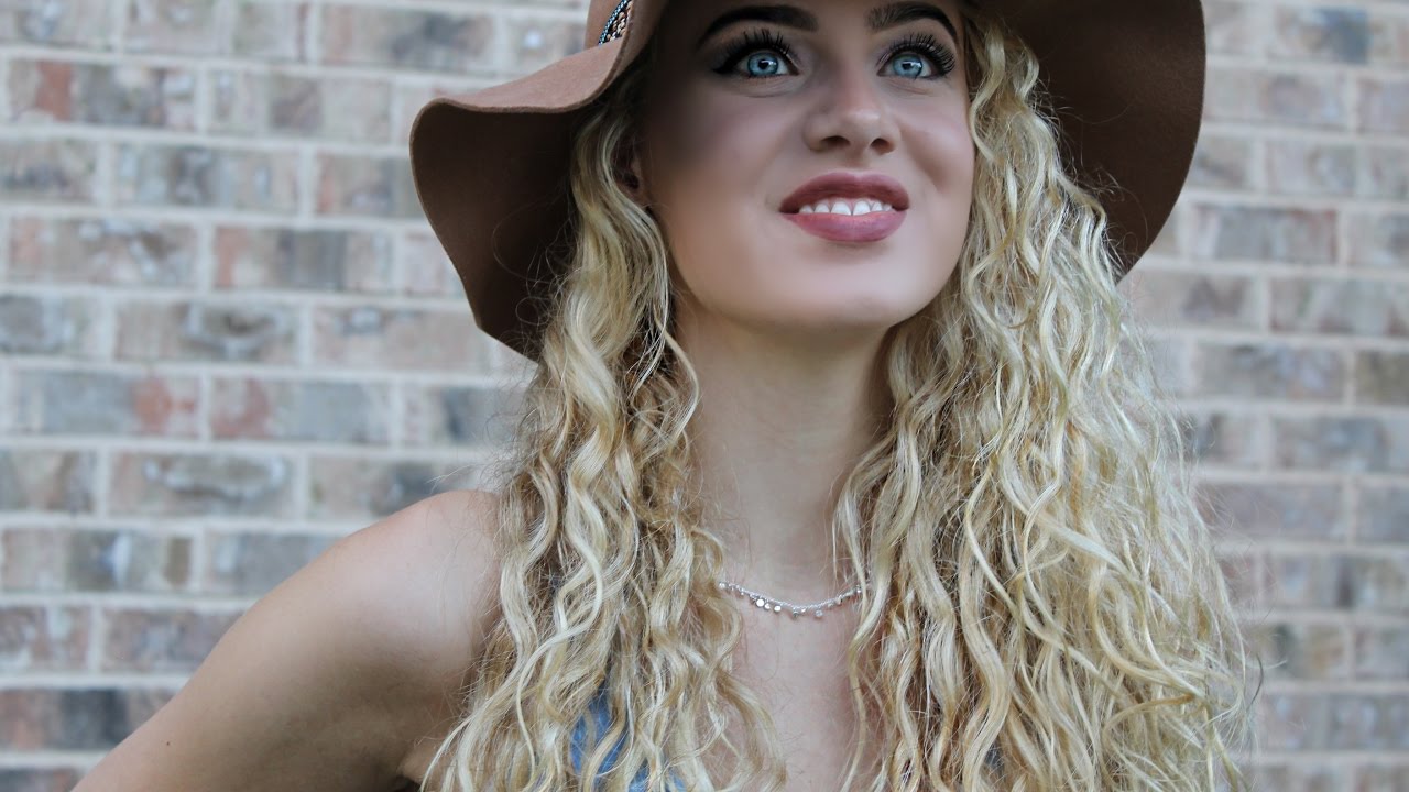 GIVEAWAY with DevaCurl & Laura Geller CLOSED