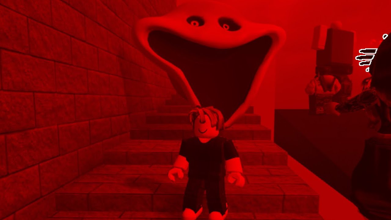 Playing clime scary worm tower    #roblox #worms 