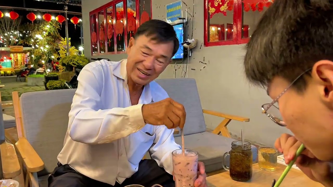 Cà phê tối cùng gia đình