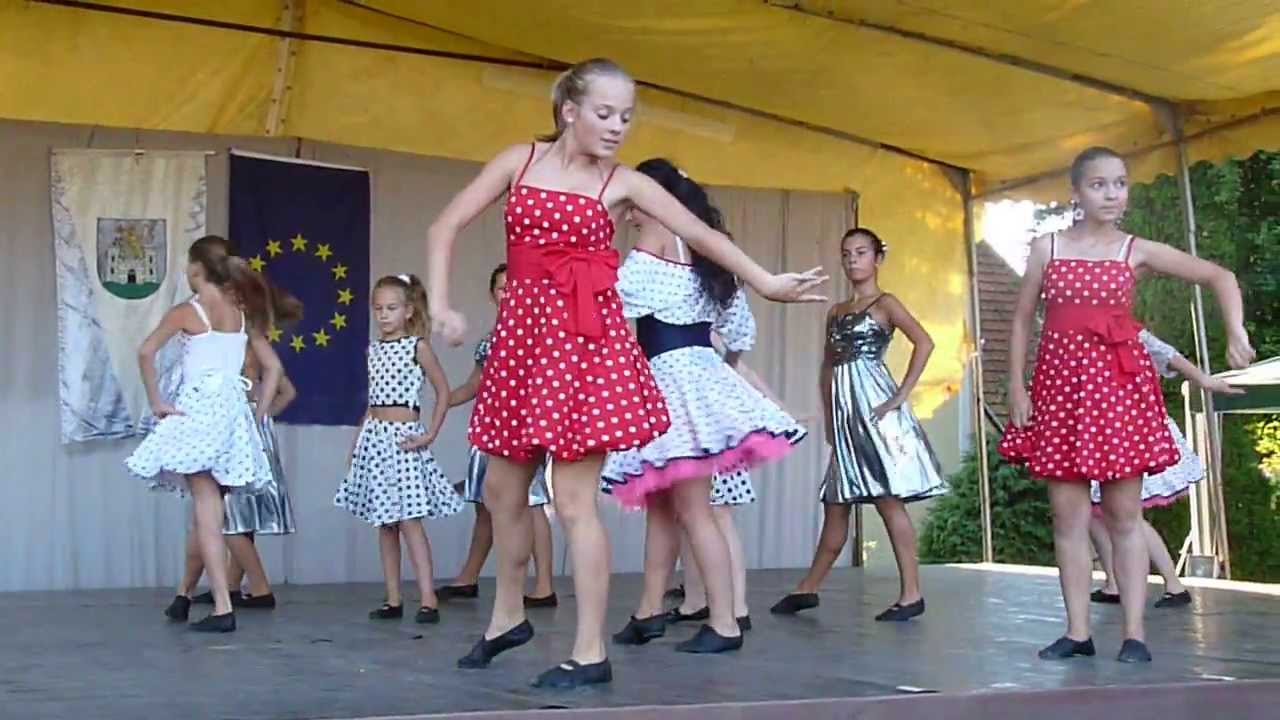 Várdai Falunap 2013. Ametiszt SC. tánc csoport