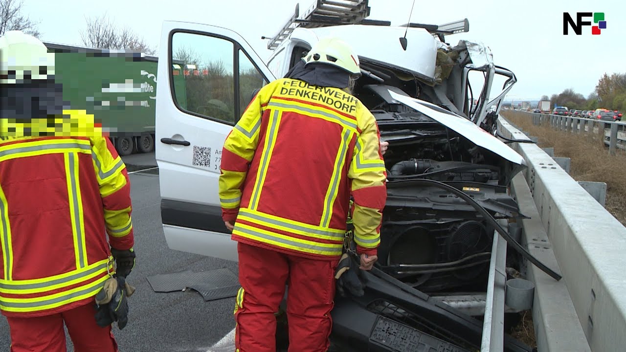 20.11.2017 - Unfall mit 55.000 Euro Sachschaden und Gafferunfälle auf der A8 bei Neuhausen