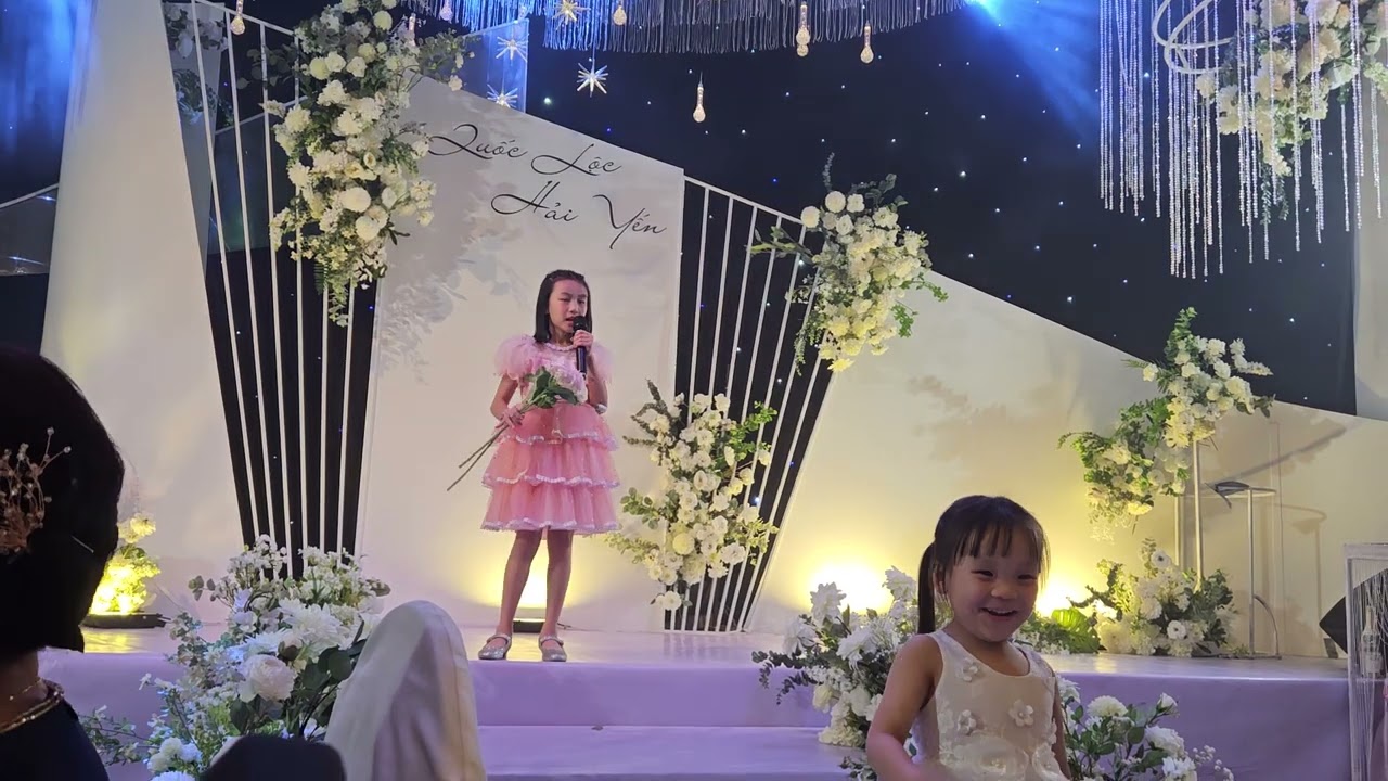 Gặp nhau giữa rừng mơ
