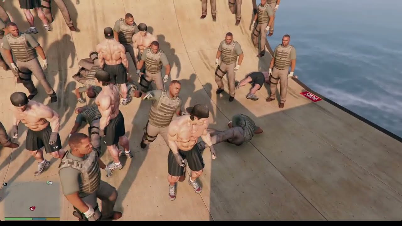 GTA V Merryweather fighting with bodybuilders in battle royale