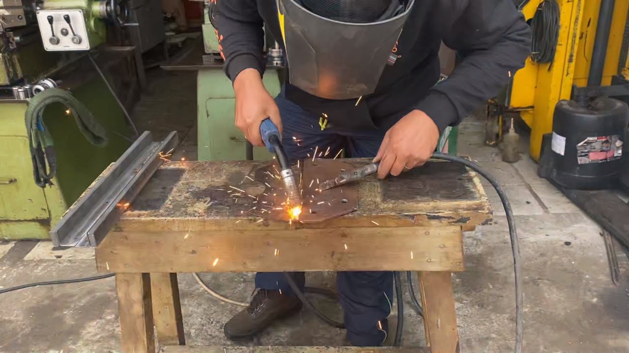 TESTANDO MAQUINA DE SOLDA MIG TRIFÁSICO EM REDE MONOFASICA ?