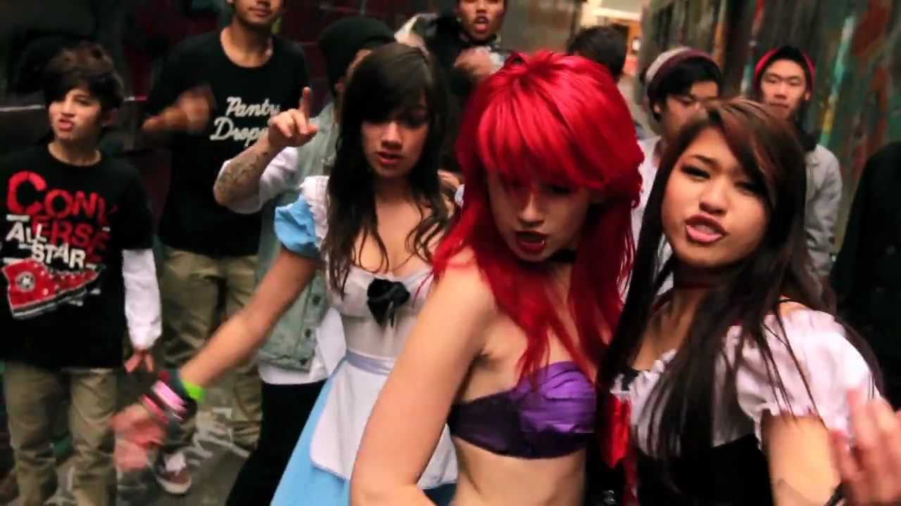 Melbourne Rock Anthem! (Party Rock Anthem Cover) - Kimmi Smiles, Maribelle Anes, Louna Maroun