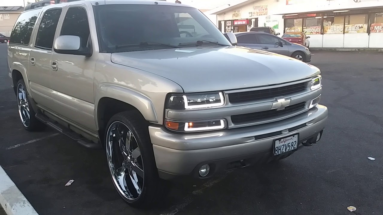 Z71 Suburban on 26s Chrome