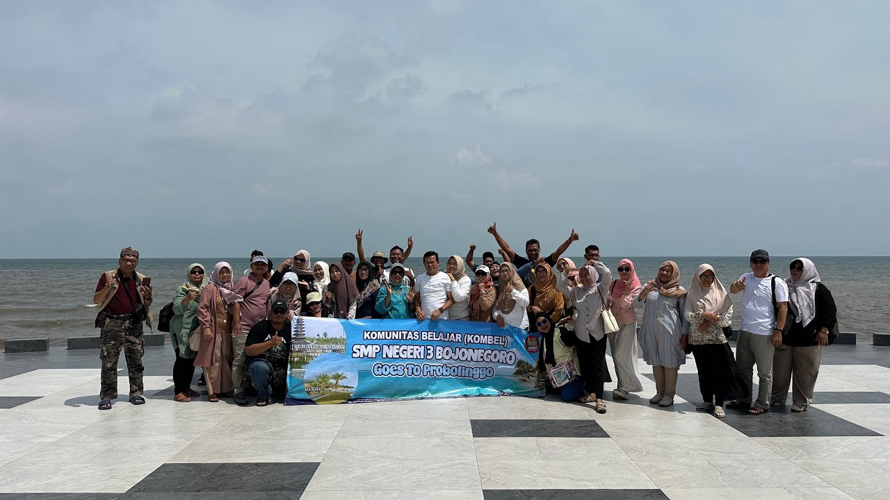 Family Gathering SMPN 3 Bojonegoro Goes To Probolinggo