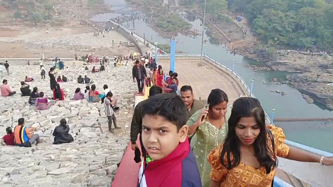 Sai travel view Salandi water 💦 fall dam // ସାଇ ବାବା ବୁଲିବାକୁ ଆସିଥିଲେ