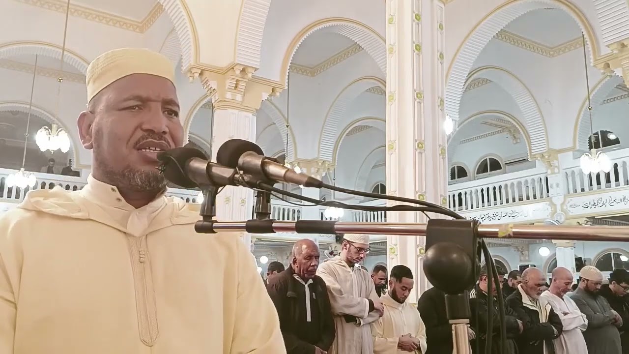 تلاوة خاشعة بصوت الشيخ التيجاني بوخزة.. إمام مسجد النصر عنابة.