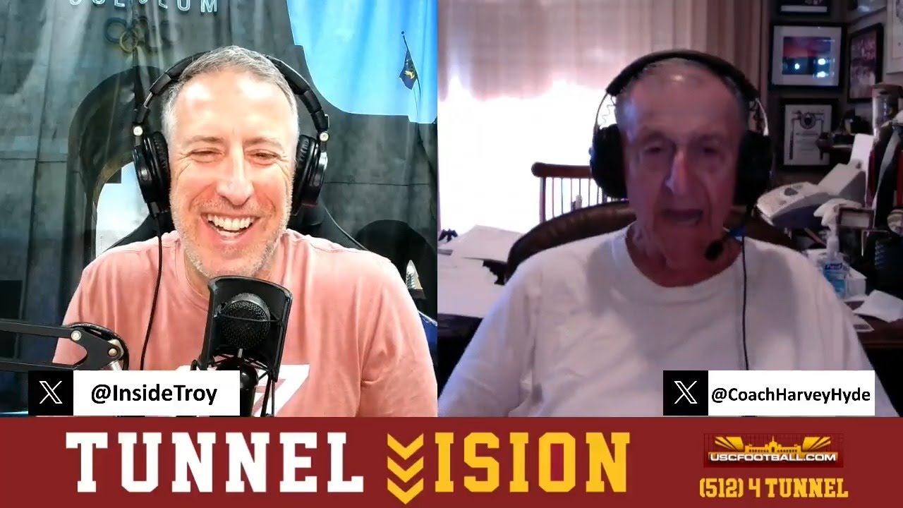 Тренер Харви Хайд о том, что USC выиграли Alamo Bowl, завоевав первое место среди команд по набор...