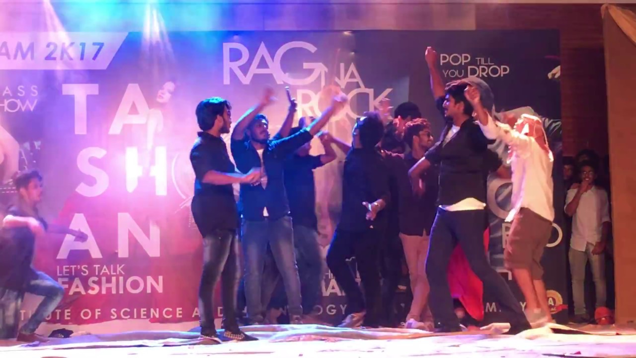 Fisat Arangu 2k17 Best Dance ..