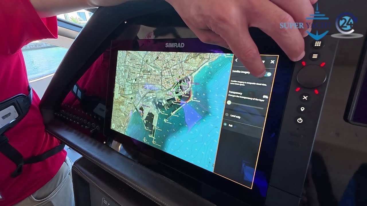 Elettronica Simrad NSS4 e B&G Zeus SR, il test in mare ad Alicante