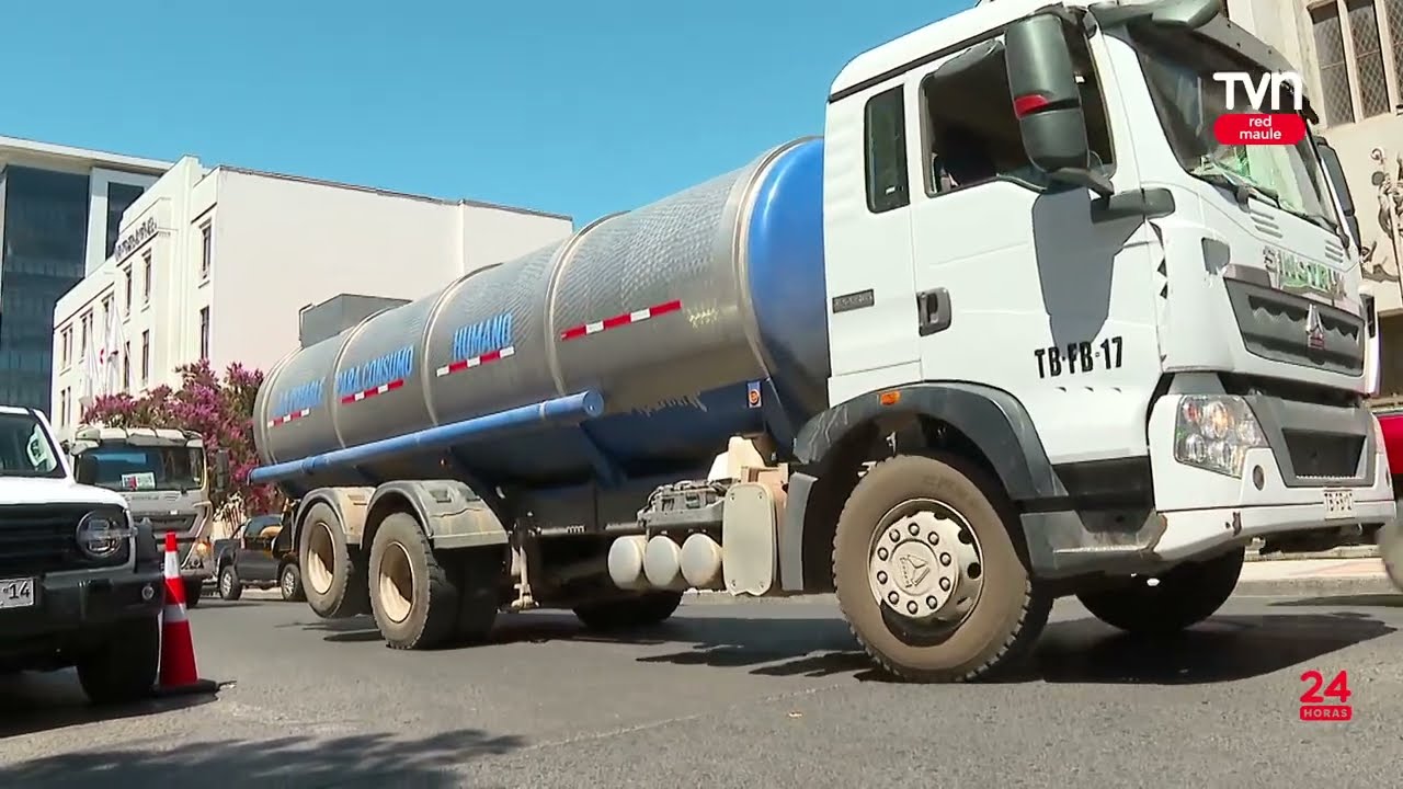 No hubo pago y además multan a transportistas de agua potable | 24 Horas TVN - Red Maule