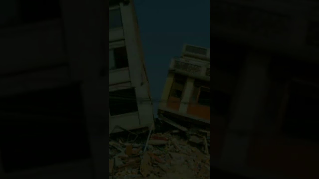 Earthquake tremors jolt Delhi.neighboring areas #breakingnews #news #fact