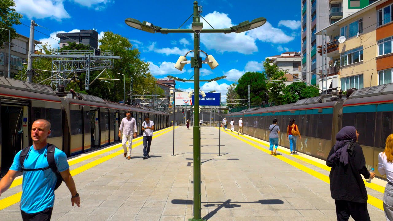 Live ambience on the Marmaray platform | 4K 60FPS HDR