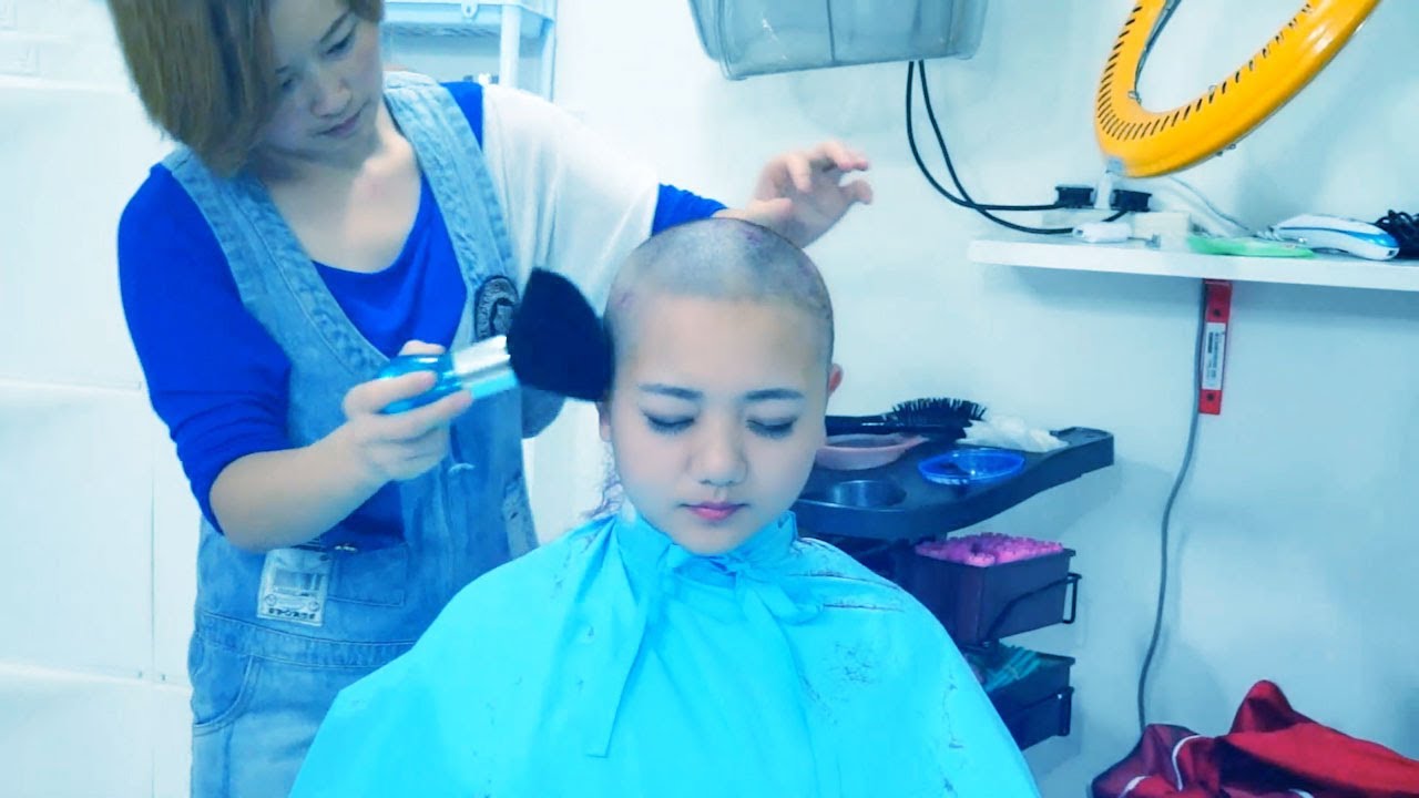 Headshave2X8X0M9243