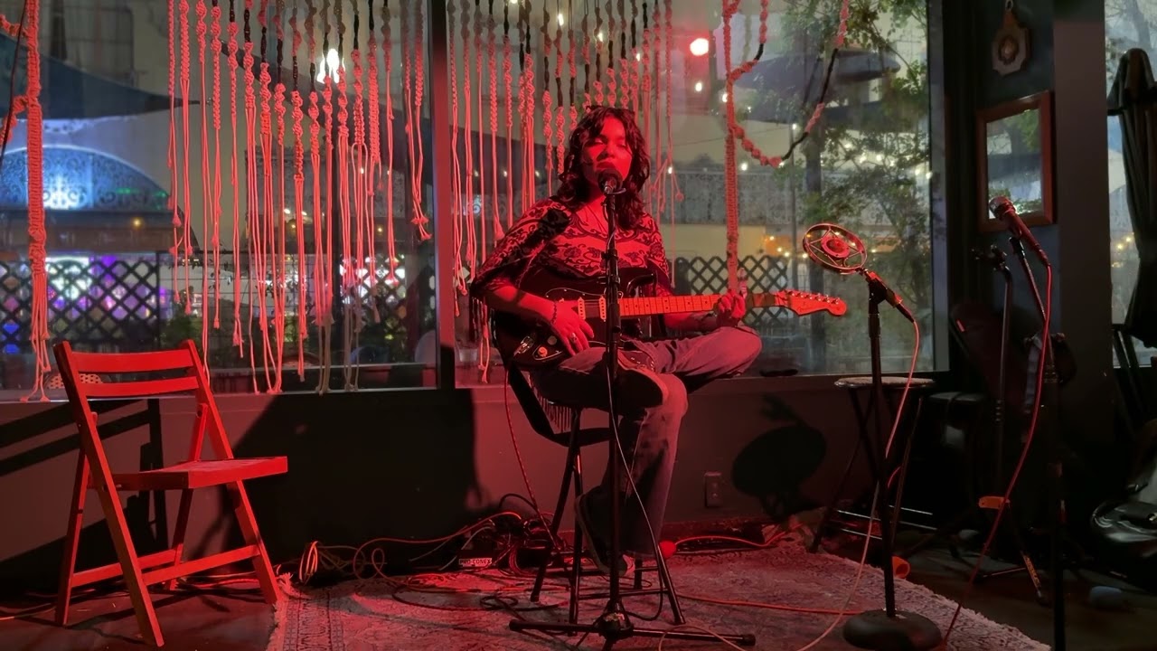 Felicia Schultz at The Den Cafe open mic, Santa Ana CA