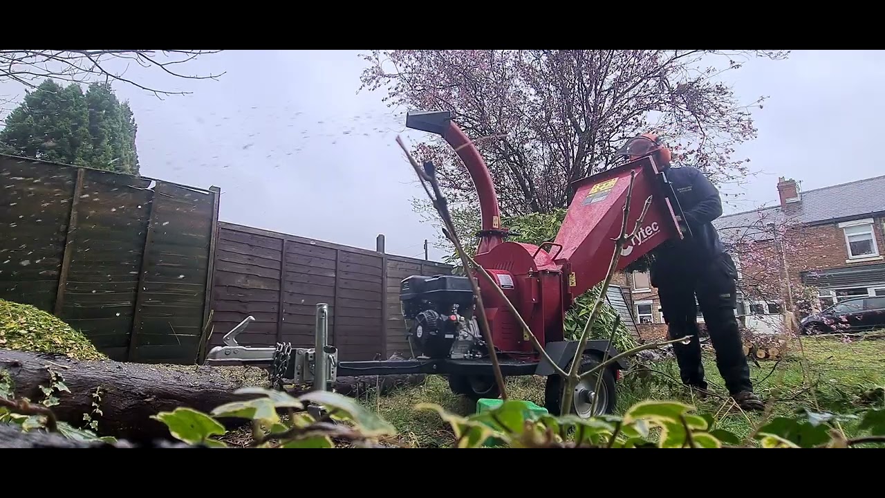 Crytec 15HP woodchipper