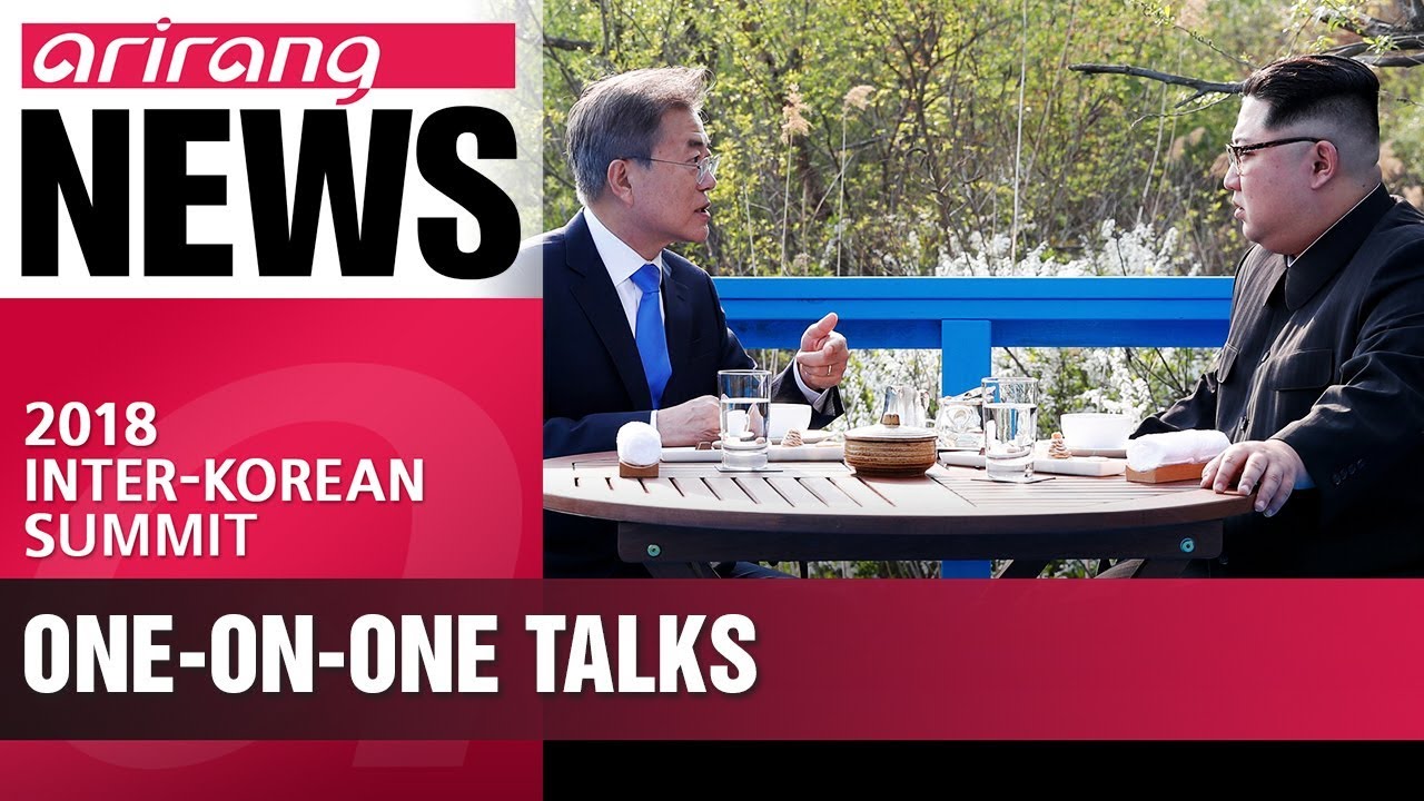 Moon and Kim engage in one-on-one talks before summit agreement signing