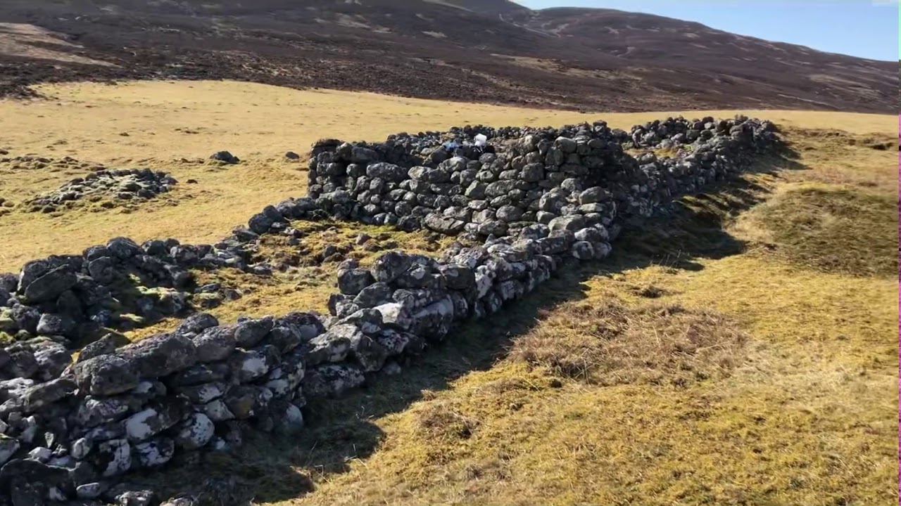 Peter Grant - The Oldest Survivor of Culloden Lived Here.