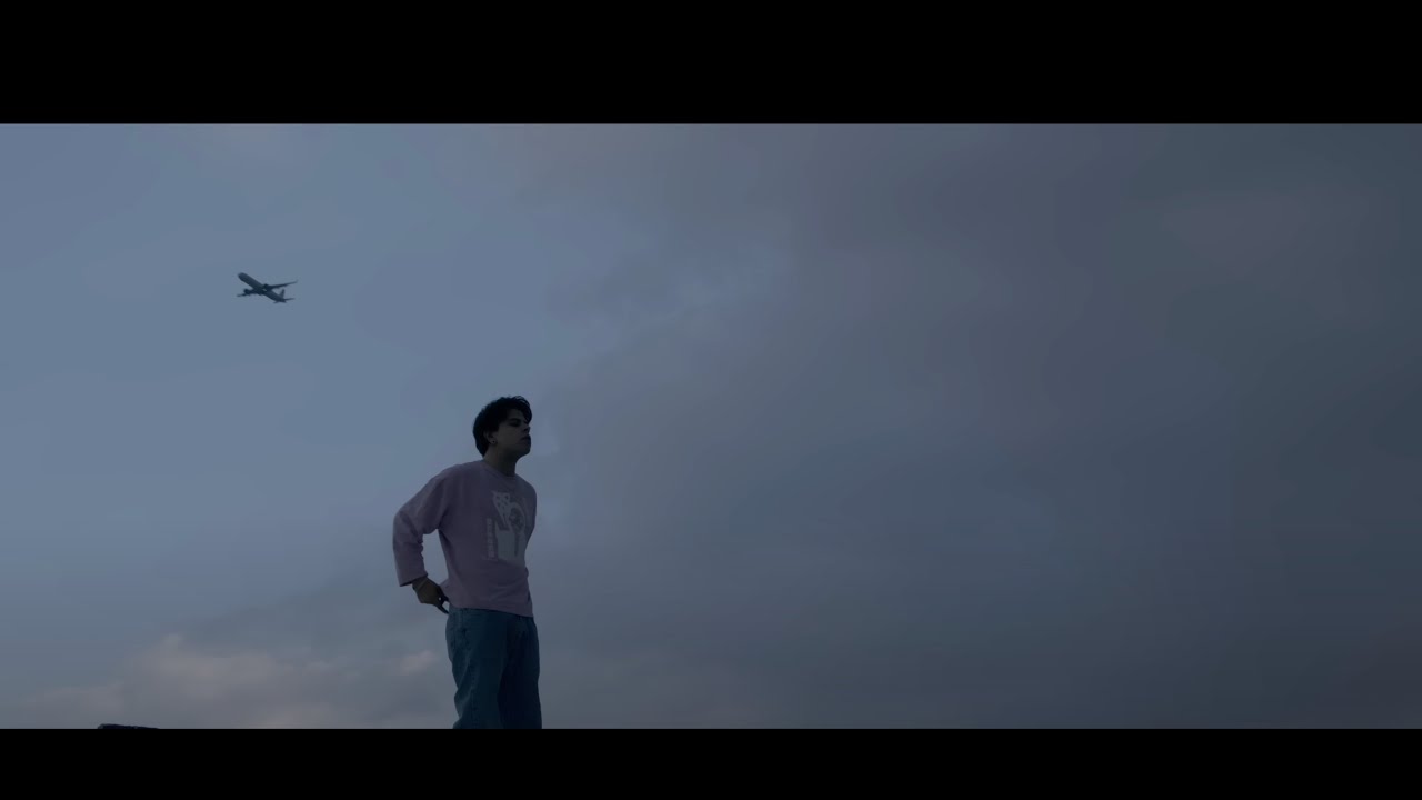 AQUIHAYAQUIHAY - Barcelona Feat. Yoshi (Video Oficial)