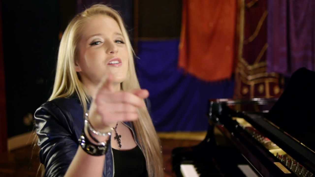 Macy Kate - Piano In The Dark (Brenda Russell / Fl