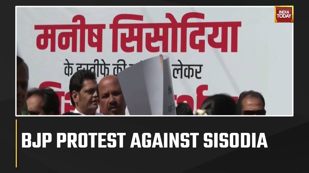 BJP Workers Protest Against Manish Sisodia | Shameful Ruckus Inside Delhi's MCD House