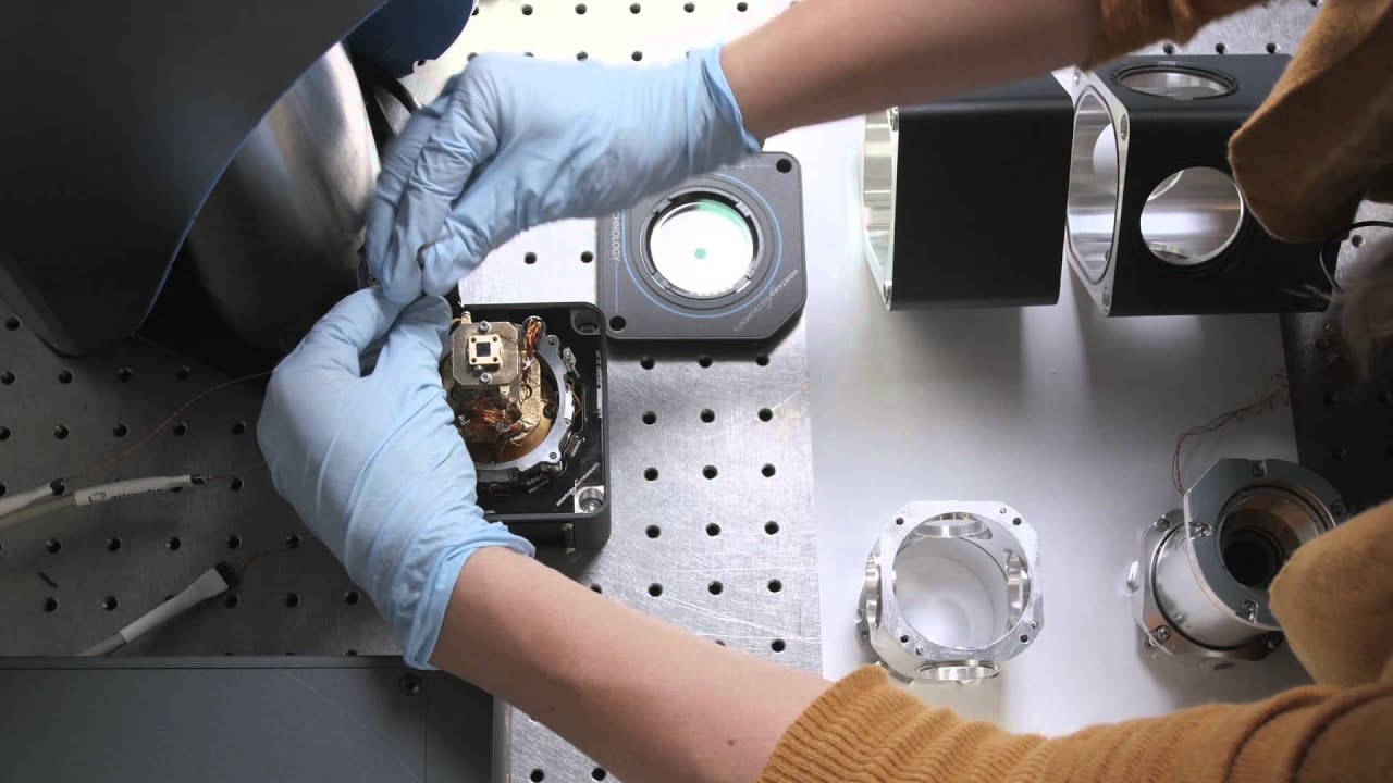 Assembling the Vertical Cryo-Optic®